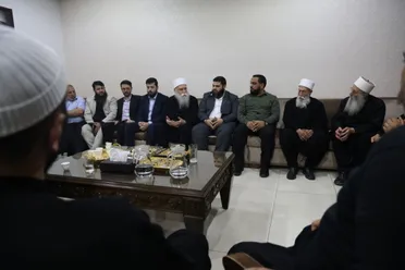 واشنطن تُحذر من تصاعد الطائفية في سوريا وتدعو لحكومة تضم جميع الأطياف
