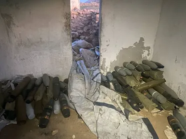 الجيش الإسرائيلي يعلن تدمير مقر القيادة المركزي السابق لنظام الأسد في "جبل الشيخ"