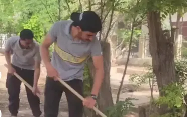 مبادرات تأهيل الحدائق في سوريا: شباب القصير يزرعون الأمل بين الأنقاض