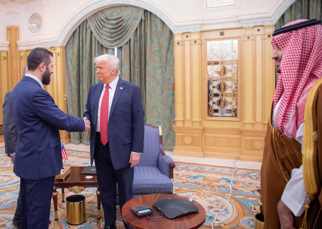 لقاء تاريخي بين "ترامب والشرع": بداية مرحلة جديدة في العلاقات الثنائية بين دمشق وواشنطن