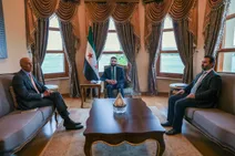 بيان يوضح تفاصيل لقاء "الشرع" بالمبعوث الأمريكي في إسطنبول