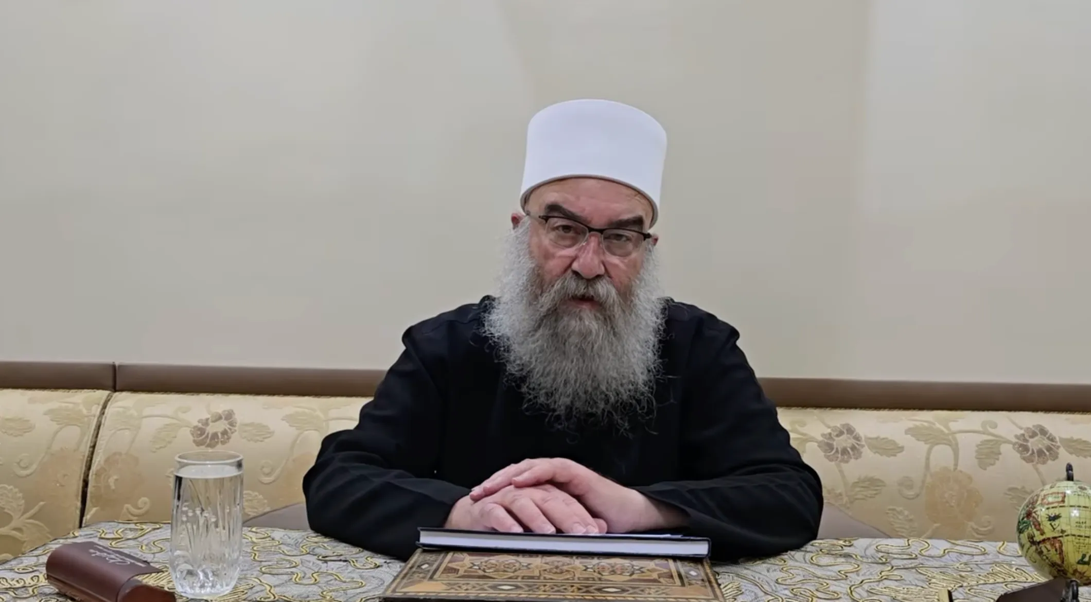 الهجري يُجدّد خطابه "الانفصالي".. تناقضات تكرّس الفوضى بدل الدولة