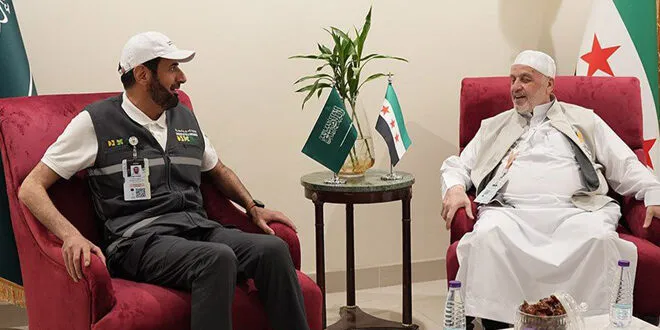 وزير الأوقاف يشكر السعودية على تسهيلات الحج وينقل تحيات "الشرع" إلى خادم الحرمين