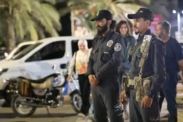 مواطنة سورية تشيد بالأمن الداخلي .. صورة مشرفة جديدة يشهدها الأهالي في سوريا