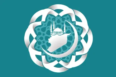 حلّ المجلس الإسلامي السوري يشعل جدلاً واسعاً: مخاوف من احتواء المرجعيات الدينية وتحجيم المجتمع الأهلي