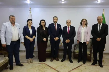 وزير التعليم العالي يبحث مع وفد "باكت" الإماراتي تعزيز التعاون في التدريب والتأهيل المهني