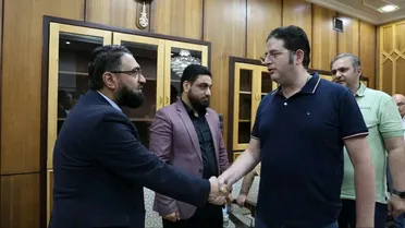 العدل السورية تحاور تجار دمشق وتؤكد: لا قرارات مفاجئة والفصل بالقانون لا بالمصالح