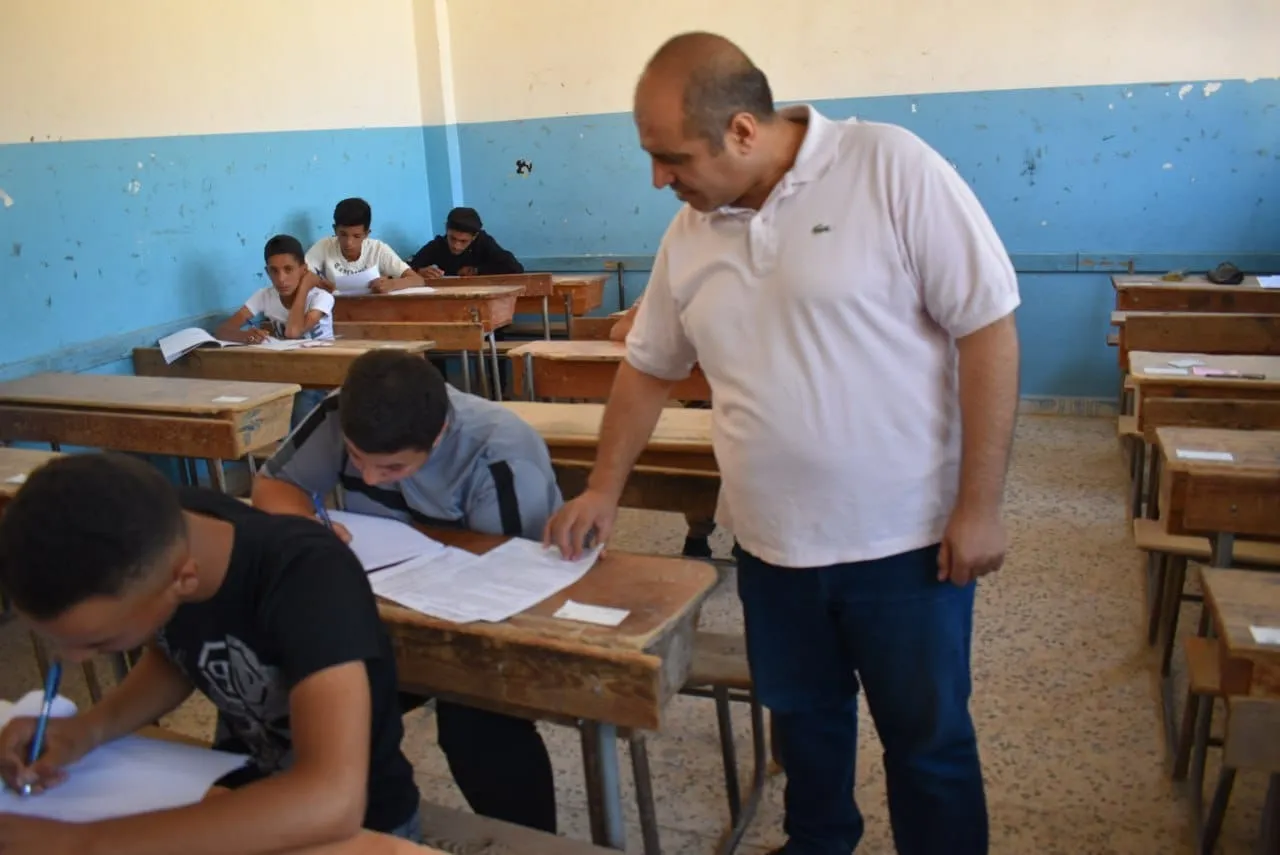 طلاب شهادة التعليم الأساسي يختتمون امتحاناتهم في سوريا بأجواء هادئة