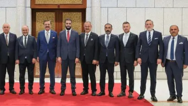 وفد اقتصادي تركي رفيع يبحث مع "الشرع" في دمشق فرص التعاون وإعادة الإعمار