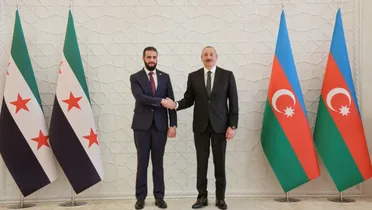 "الشرع" يشيد بنتائج زيارته إلى أذربيجان ويؤكد: أبواب سوريا مفتوحة للتعاون الاستراتيجي