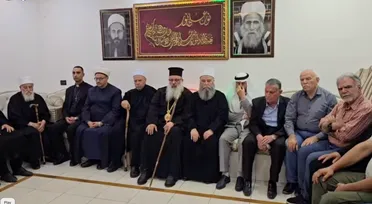 فعاليات السويداء ترحّب بدخول الدولة وتطالب بوقف فوري لإطلاق النار وتنظيم السلاح