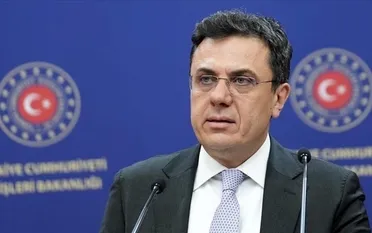 تركيا تدعو لوقف العنف جنوب سوريا وتؤكد دعمها لوحدة الدولة السورية واستقرارها