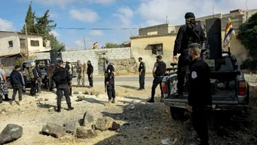 نزوح لعشائر البدو في السويداء عقب انسحاب قوات الأمن وانتشار الفصائل المحلية