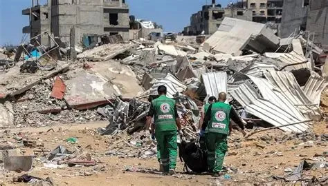العاملون في المجال الإنساني والإعلامي خلال الحروب والأزمات: ما بين التحديات الجسدية والأمنية والنفسية