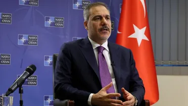 هاكان فيدان: لا شرعية لأي وجود مسلح في سوريا وندعم تنفيذ اتفاق الدمج دون شروط