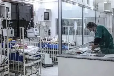 انقطاع الدعم عن المنشآت الطبية في سوريا يُفاقم التحديات في القطاع الطبي