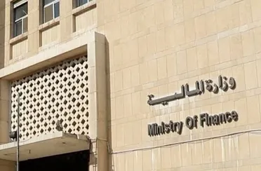  بعد سرقة بنك من قبل الخارجين عن القانون.. “المالية” تقرر صرف رواتب السويداء في درعا
