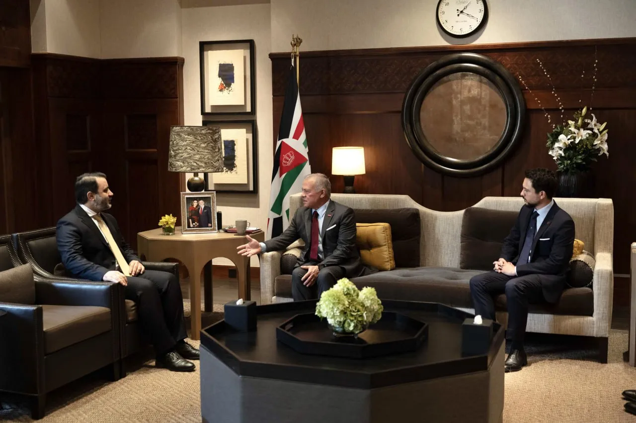 الأردن يؤكد دعمه للحكومة السورية ودمشق تشيد بالمواقف الأردنية الثابتة