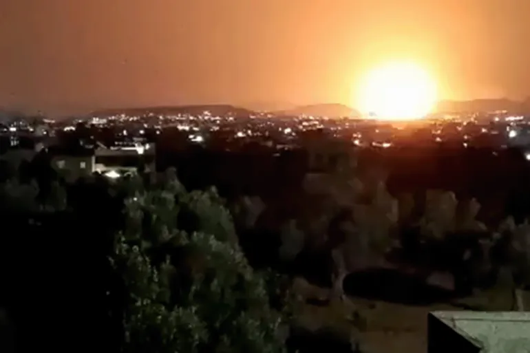 بحثًا عن بطاريات دفاع جوي.. خبير عسكري يوضح أهداف إسرائيل من الإنزال في الكسوة