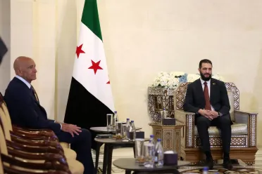 فورين بوليسي: الشرع.. التحديات والفرص في بناء سوريا الجديدة