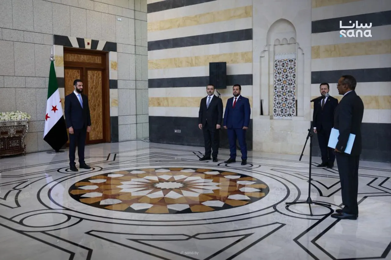 الرئيس الشرع يتسلّم أوراق اعتماد سفراء موريتانيا والصومال والأردن في دمشق