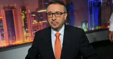 "فيصل القاسم" يتهم حـ ـزب الله باستغلال محنة السويداء للتغطية على تورطه في تجارة المخـ ـدرات