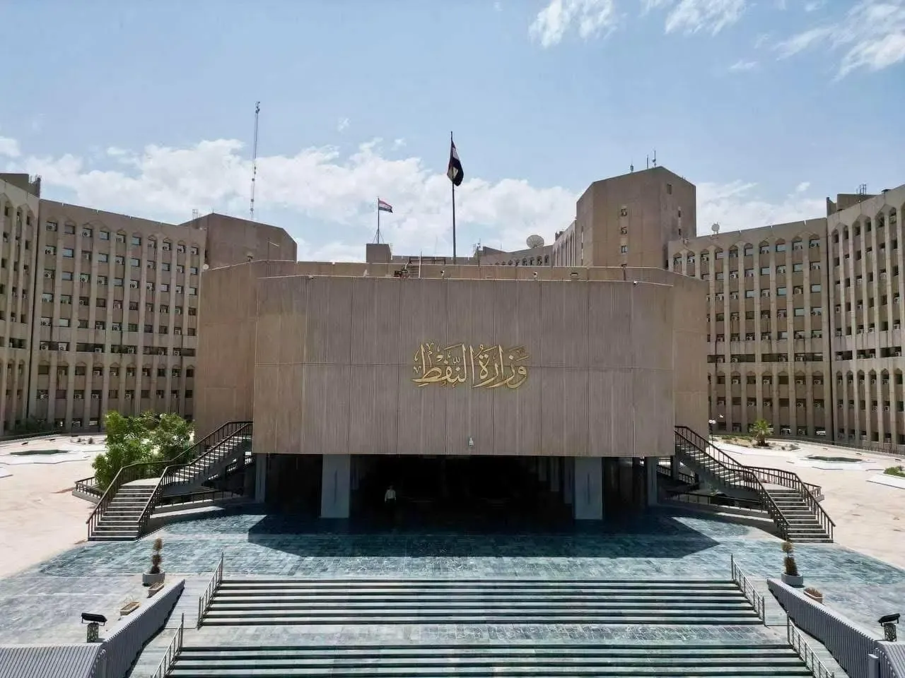 العراق يفاوض سوريا لإعادة تشغيل خط نفط “كركوك – بانياس”