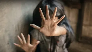 توقيف أب وزوجته بعد تعذيب طفلة وإحالتها إلى الطبابة الشرعية في إدلب