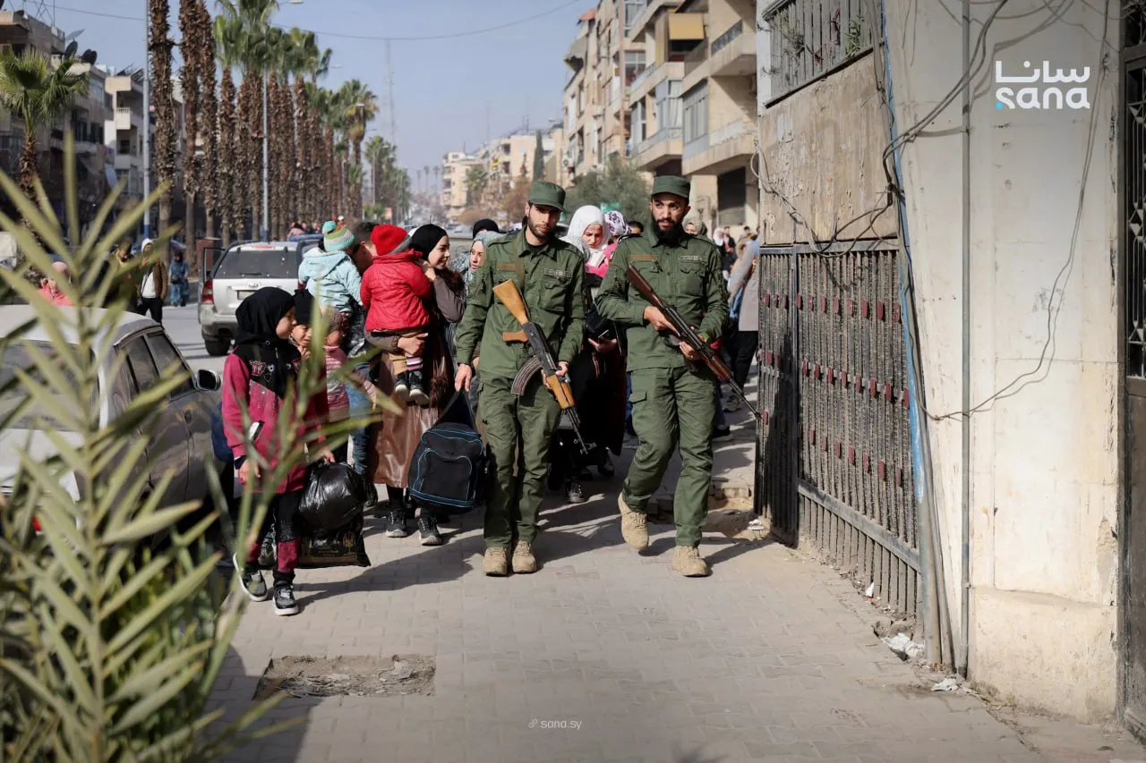 محافظ حلب يدعو أهالي المدينة للتكاتف وفتح دور العبادة لاستقبال النازحين