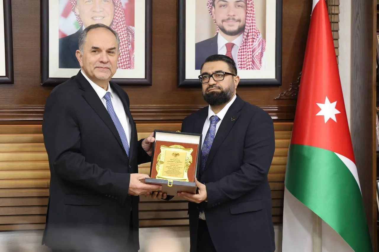 سوريا والأردن يبحثان تعزيز التعاون القضائي وتبادل الخبرات