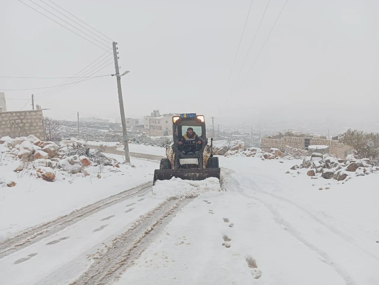 الطوارئ تحذّر من استمرار الهطولات الثلجية وتدعو إلى اتخاذ إجراءات وقائية