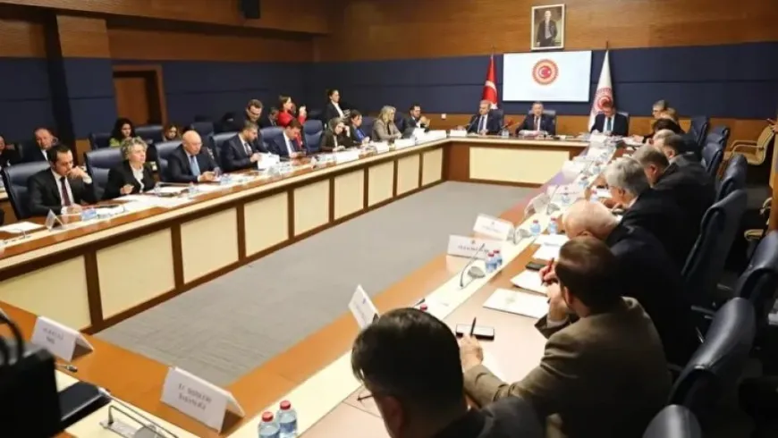 برلماني تركي: “قسد” ملزمة بالاندماج مع الحكومة السورية والالتزام بتعهداتها