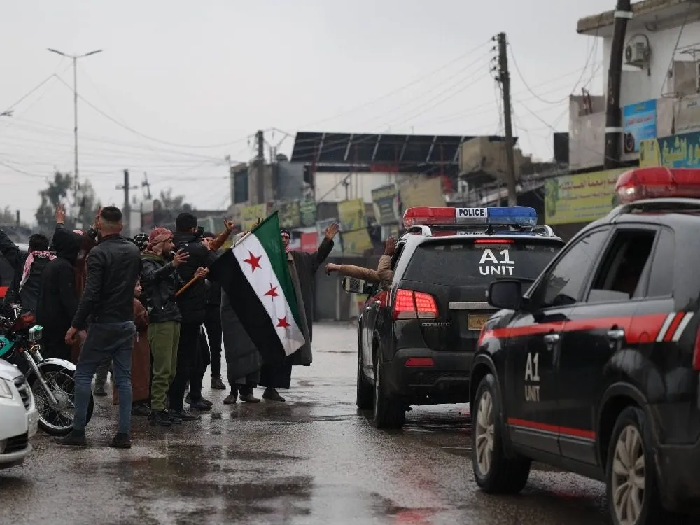 الأمن الداخلي يوجّه رسالة طمأنة لأهالي عين العرب ويؤكد حماية حقوق السوريين الكرد