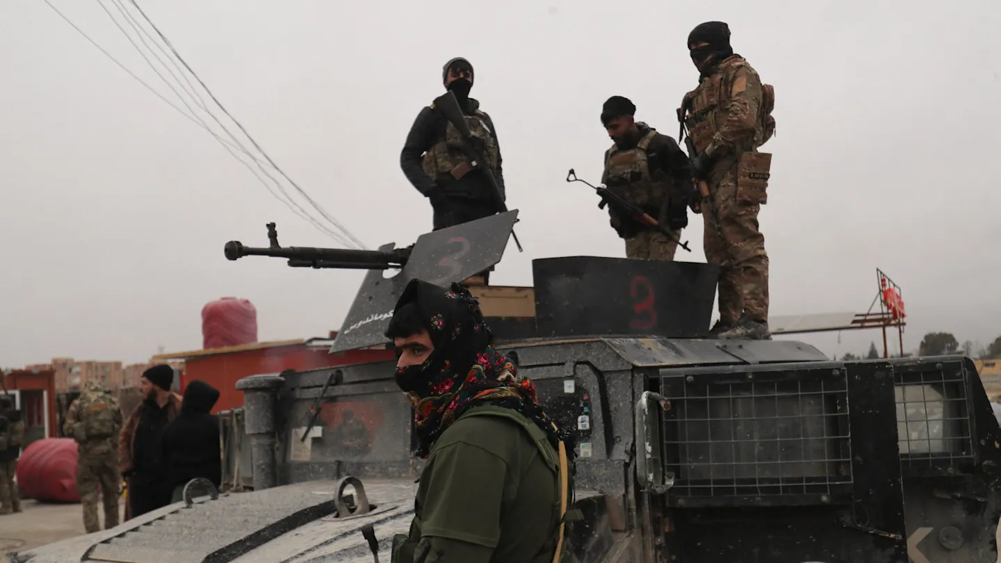 مقاتلين في قسد