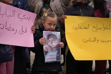 وقفة في القصير دعماً للمعتقلين السوريين بلبنان