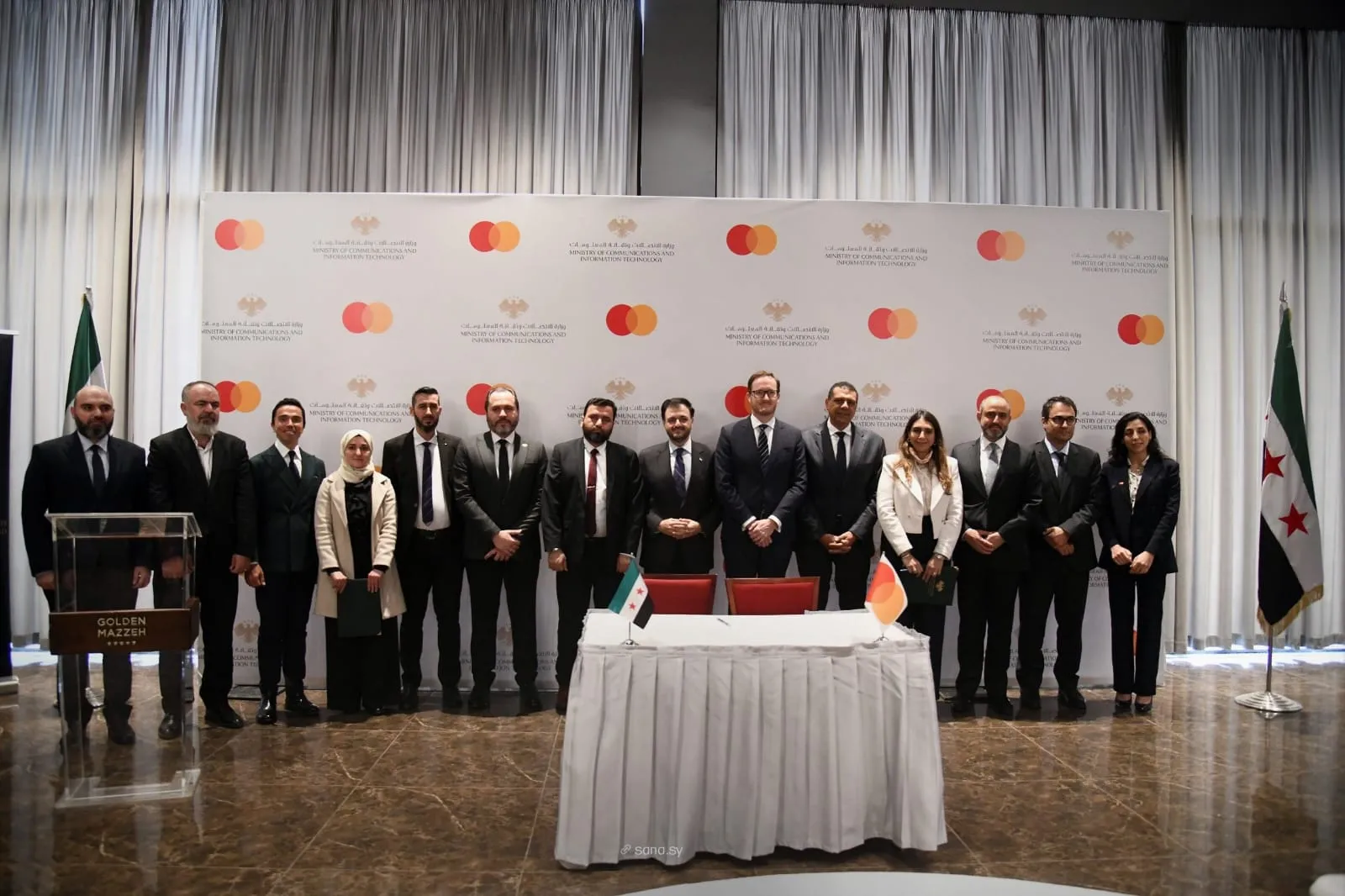 الاتصالات توقّع مذكرة تعاون مع “ماستر كارد” لتعزيز البنية الرقمية والمالية