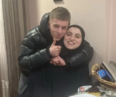 إيفا دوماني وشقيقها إندري دوماني