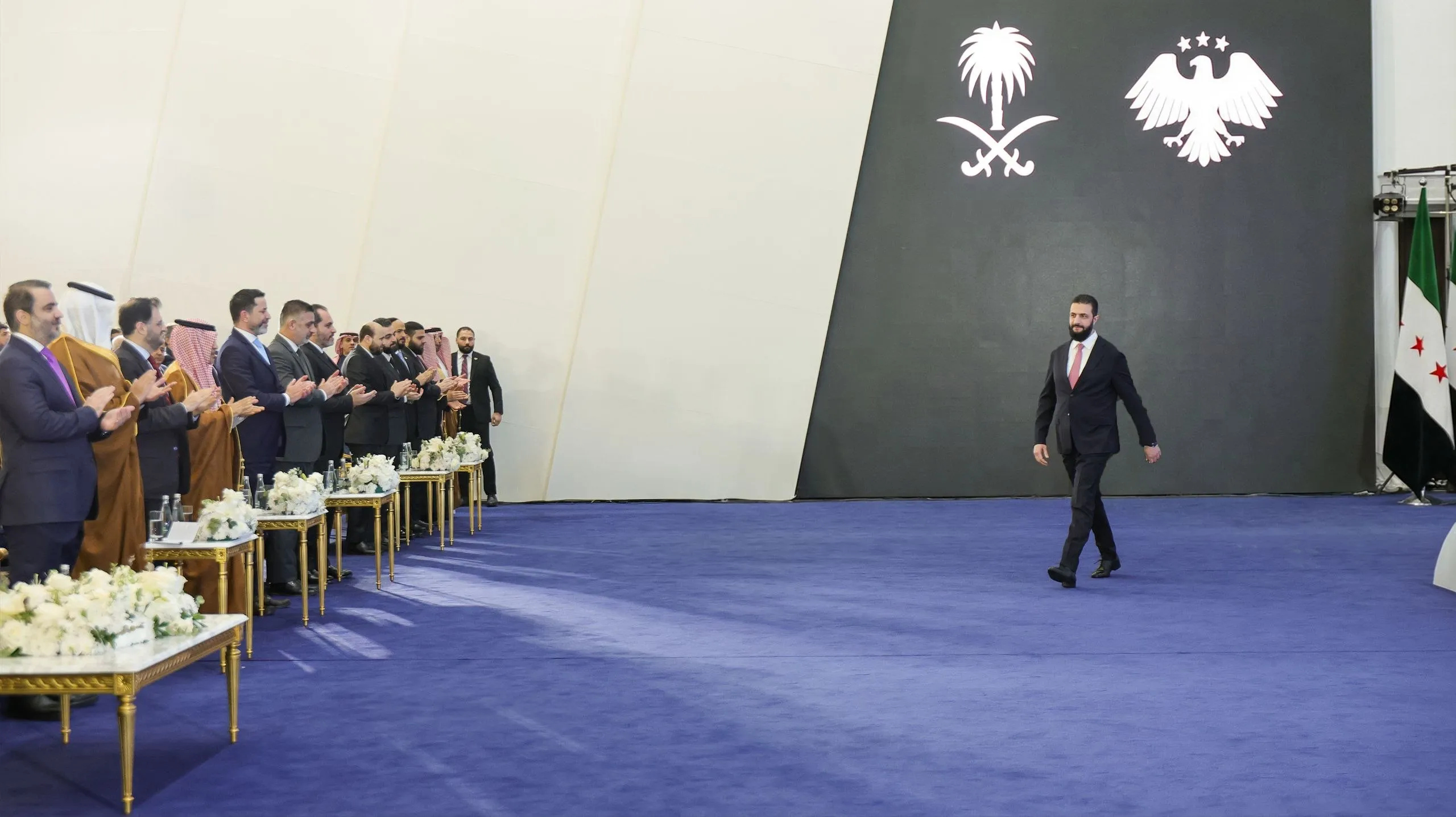 "الشرع" يُصدر مرسوم رئاسي بمنح عفو عام بمناسبة حلول شهر رمضان المبارك وهذا نصه