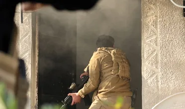 بالتوازي مع تحركات داعش شرقاً.. ضربة استباقية بريف جبلة تحيّد قيادات من فلول الأسد 