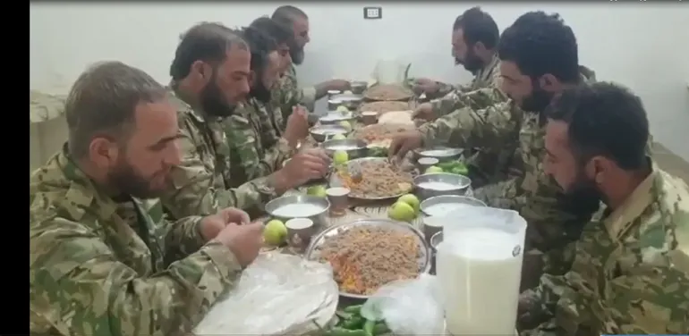 أسرى لهيئة تحرير الشام لدى الجيش الوطني السوري