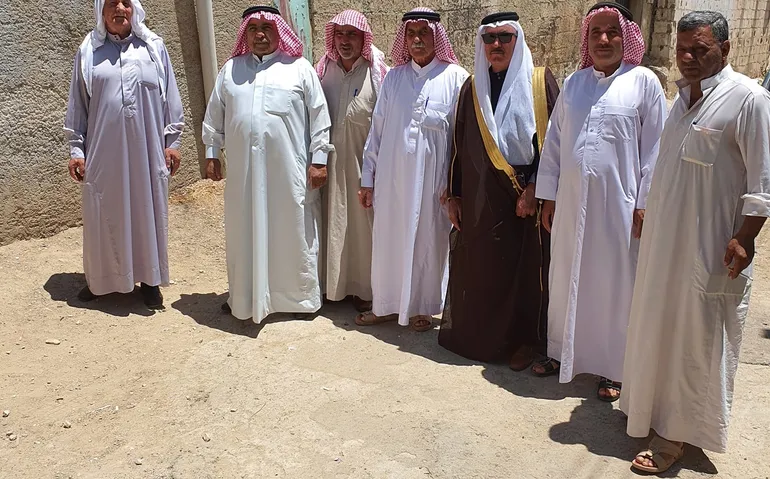 وفد مدينة إنخل الذي أتى للتوسط لوقف إطلاق النار