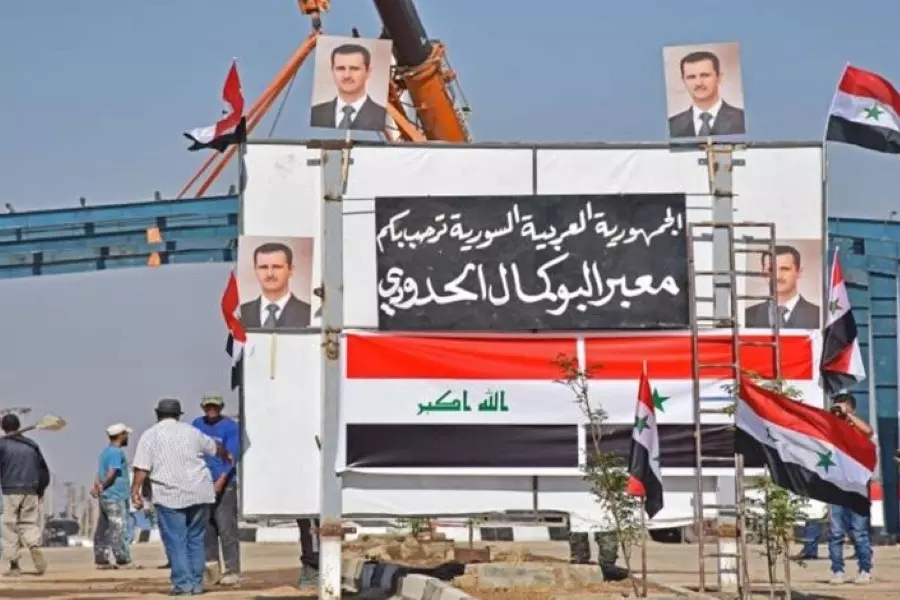 تراجع إثر قرار لنظام الأسد .. مصدر يكشف حجم حركة التبادل عبر معبر البوكمال شرقي سوريا
