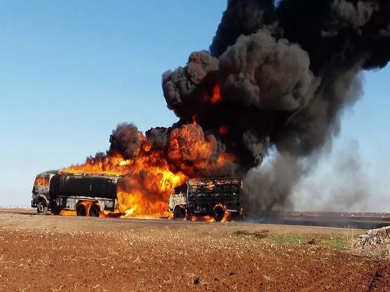 شهداء وجرحى بقصف روسي لرتل آليات بريف حلب الشمالي