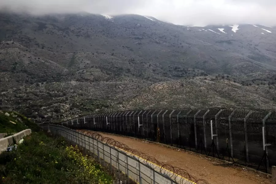 الاحتلال الإسرائيلي يعلن الرد على تحركات قرب حدوده مع سوريا