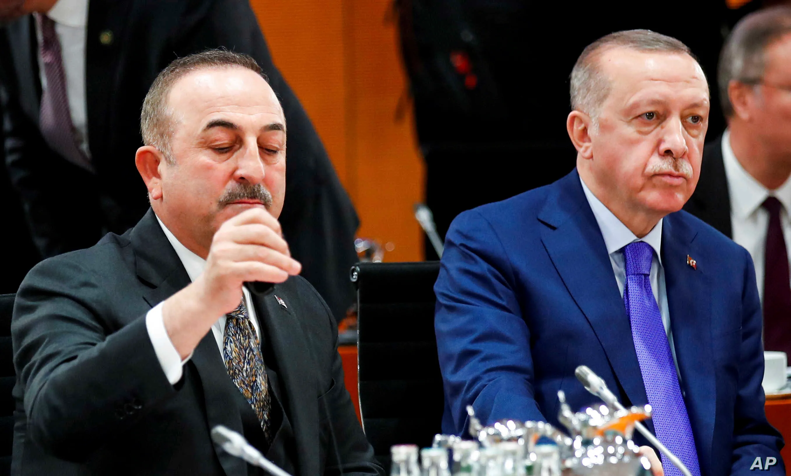 أردوغان يرفض استثناءات قانون قيصر.. وأوغلو : تهدف لشرعنة التنظيم الإرهابي