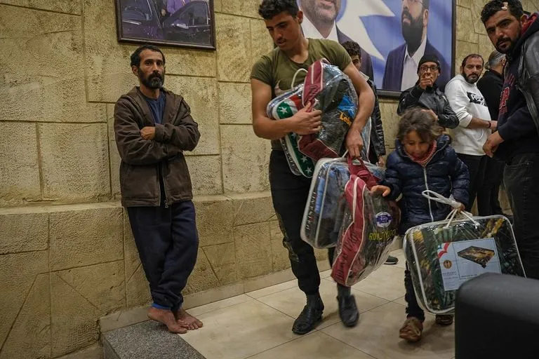 مركز حقوقي يوثق حالات إخلاء قسرية تعرض لها اللاجئين السوريين من منازلهم في لبنان