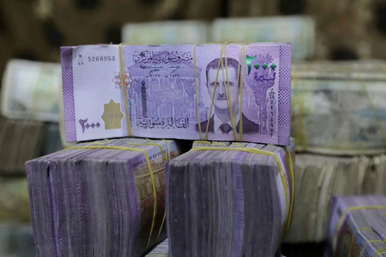 "لن يؤثر على سعر الصرف" .. مسؤول يبرر قرار تجميع السيارات و"سالم": "المركزي يحاول بما لديه"