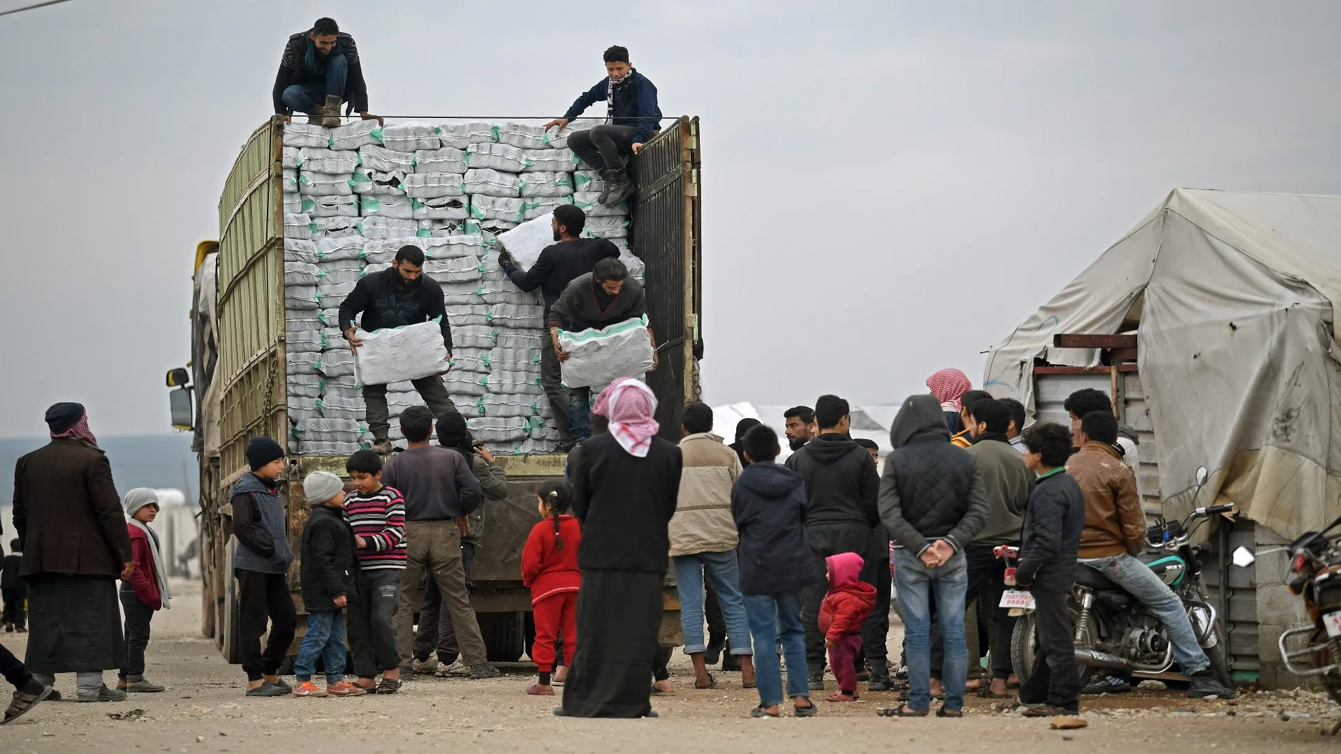 تقرير لـ "أوتشا" يؤكد ارتفاع عدد السوريين المحتاجين لمساعدات إنسانية