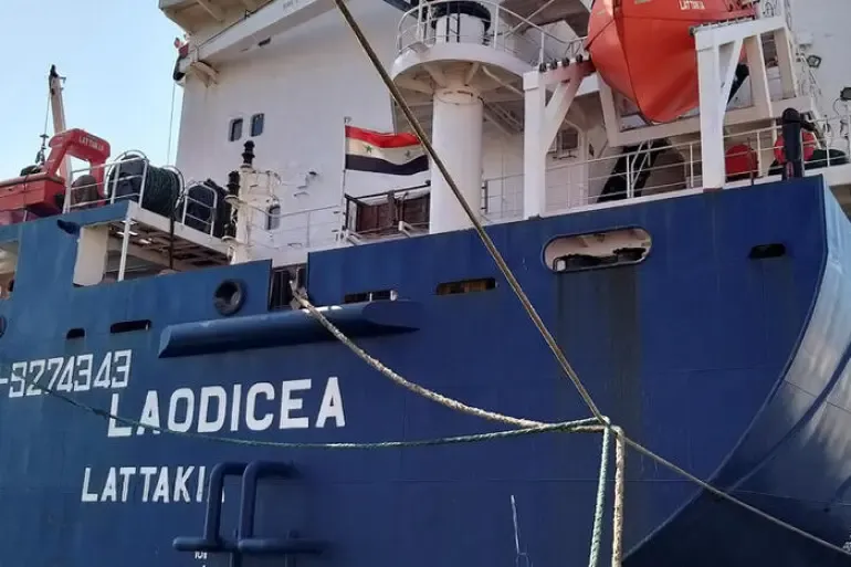 ترفع علم النظام .. النائب العام بلبنان يحجز على سفينة محملة بالحبوب الأوكراني في مرفأ طرابلس